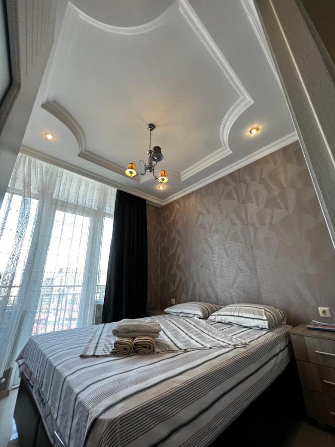 Nukri'S Apartment Batumi Ngoại thất bức ảnh